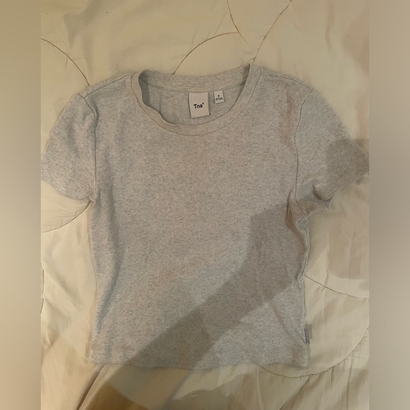 Aritzia HomeStretch Crew Waist T-Shirt - Picture 3 of 3